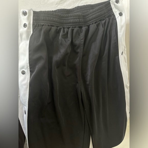 Black sporty sweats - Picture 3 of 3